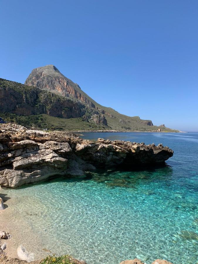 Casa Vacanza Tra Cielo E Mare Custonaci Exterior foto